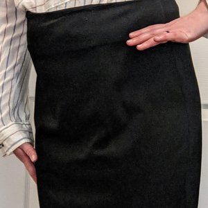 LE CHATEAU Black Pencil Skirt